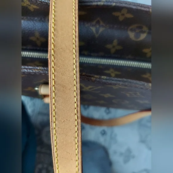 Louis Vuitton Monogram Luco Tote - Picture 14 of 16